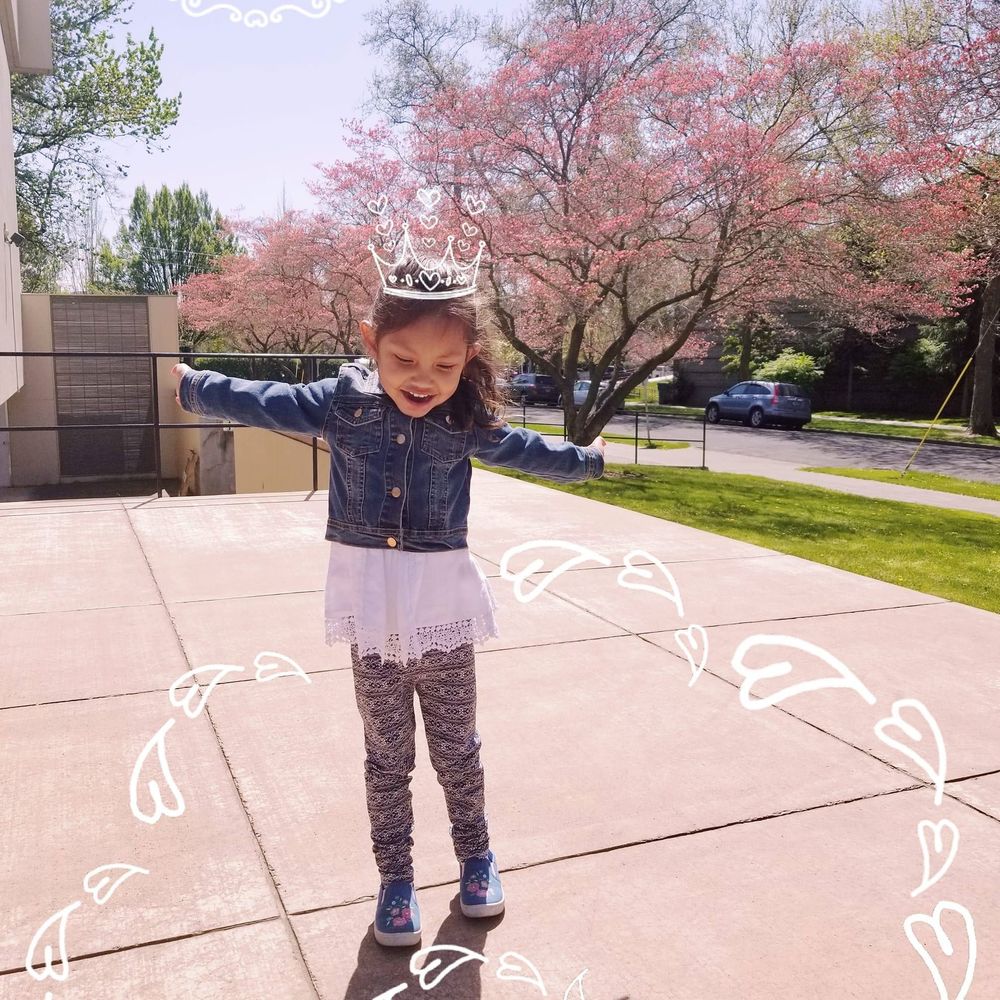 Meet your Posher, Edith